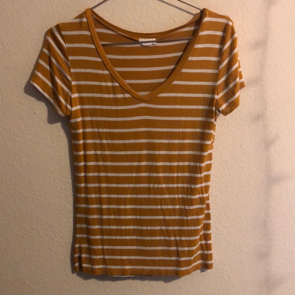 Mustard yellow cute tee v neck